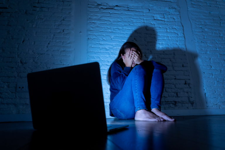 Cyberbullying and teenagers with learning disabilities or ADHD 1 Cyberbullying and teenagers