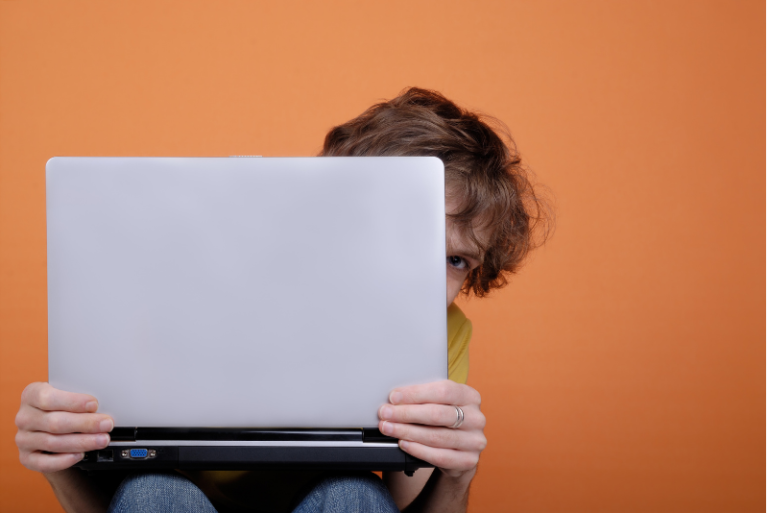 Cyberbullying and teenagers with learning disabilities or ADHD 3 Cyberbullying and teenagers